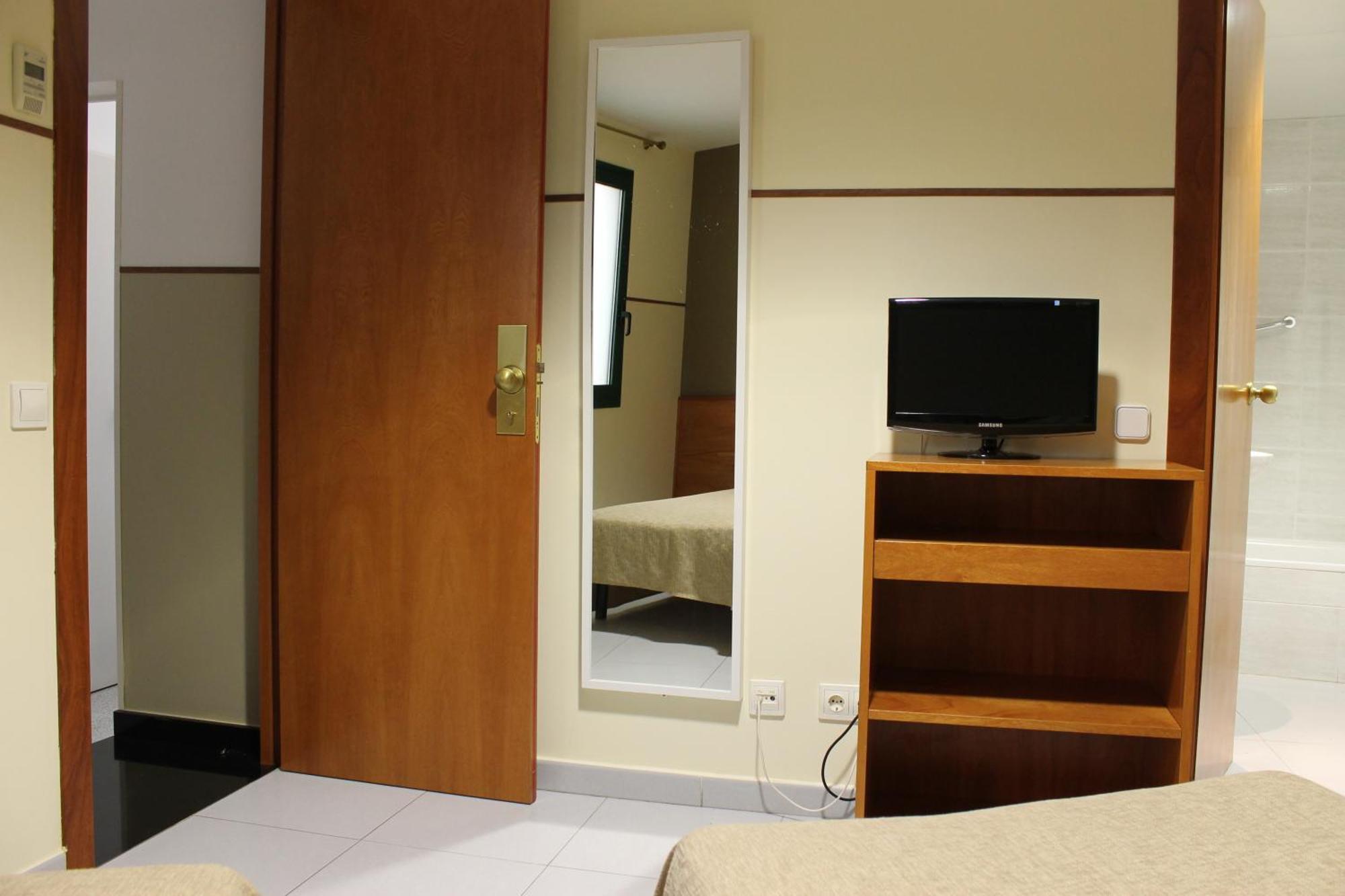 El Jardi Hotel Barcelona Room photo