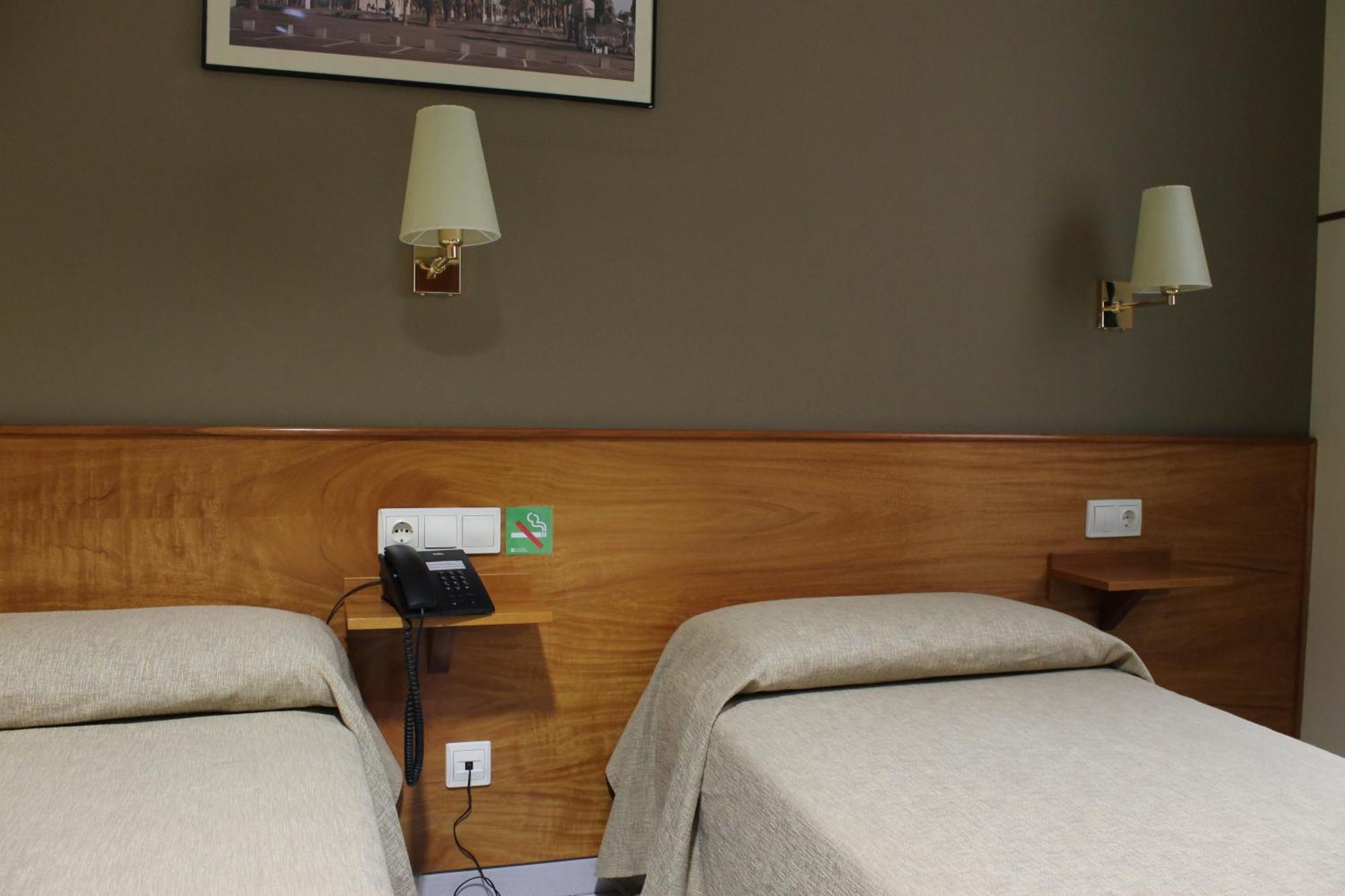 El Jardi Hotel Barcelona Room photo