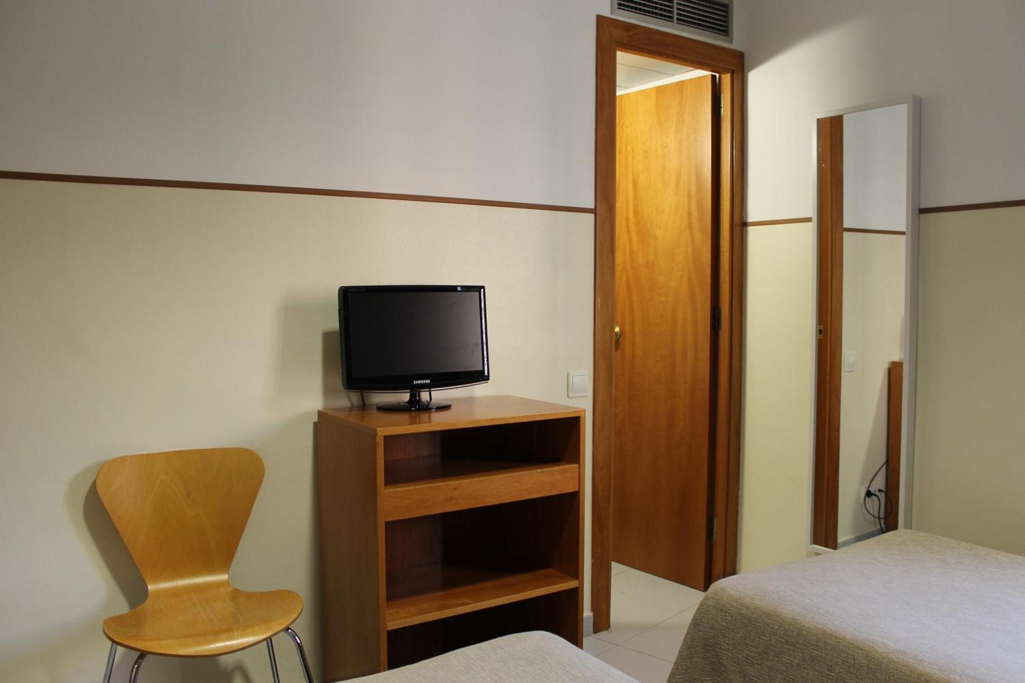 El Jardi Hotel Barcelona Room photo